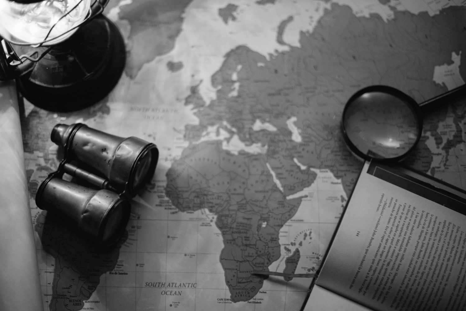mapa mundi fazendo menção ao licenciamento de software importando